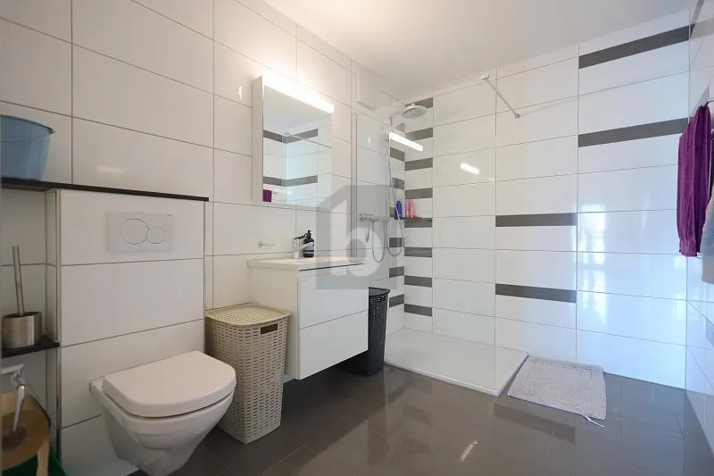 KOMFORTABEL, MODERN & RUHIG