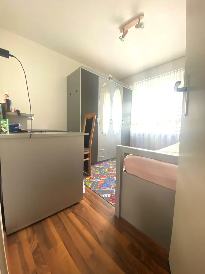 Helle grosszügige 3.5 Zimmer Wohnung