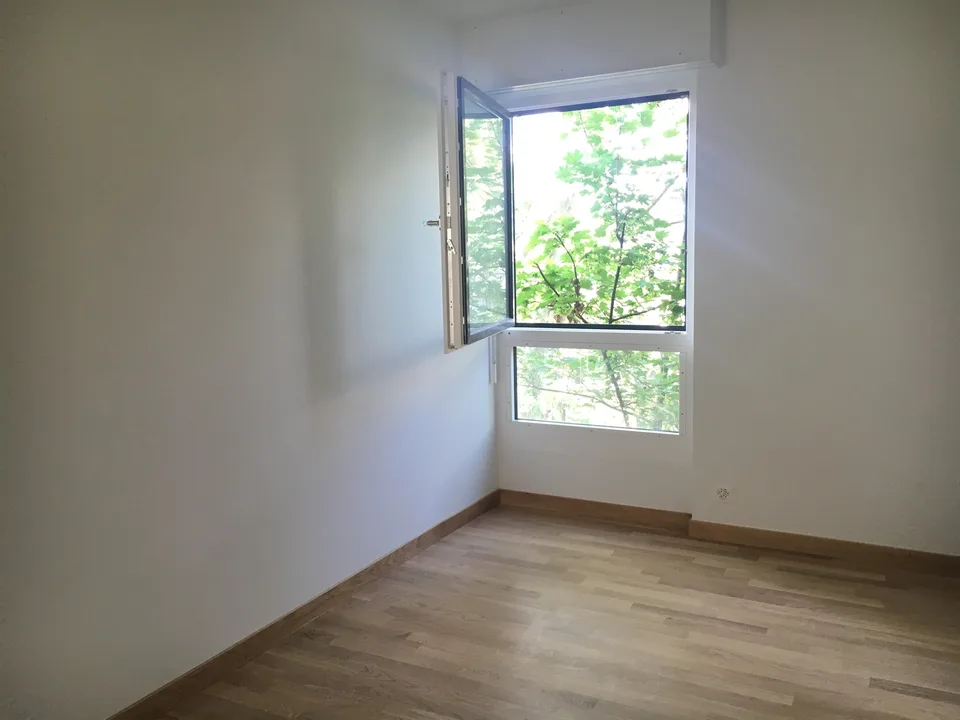 Wunderschöne, helle 3.5 Zimmer Wohnung im 5. OG