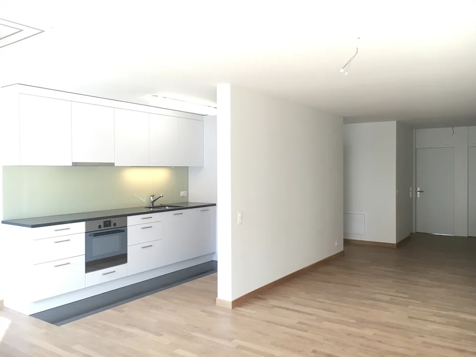 Wunderschöne, helle 3.5 Zimmer Wohnung im 5. OG
