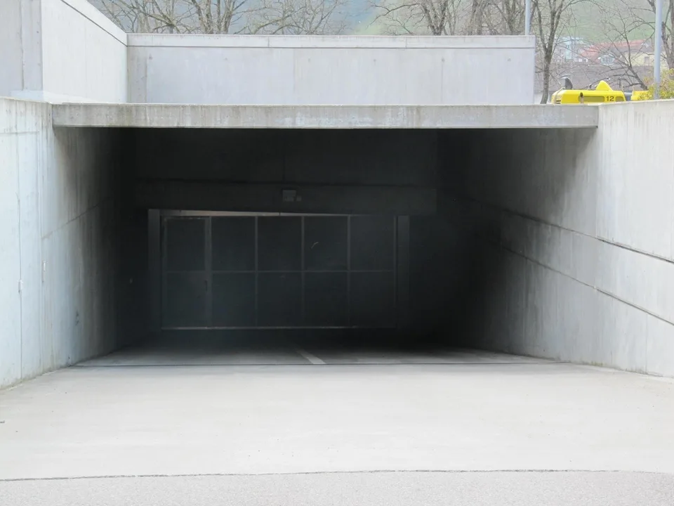 Tiefgaragenplatz zu vermieten - Perfekt erschlossene Lage – foto 7 di 7