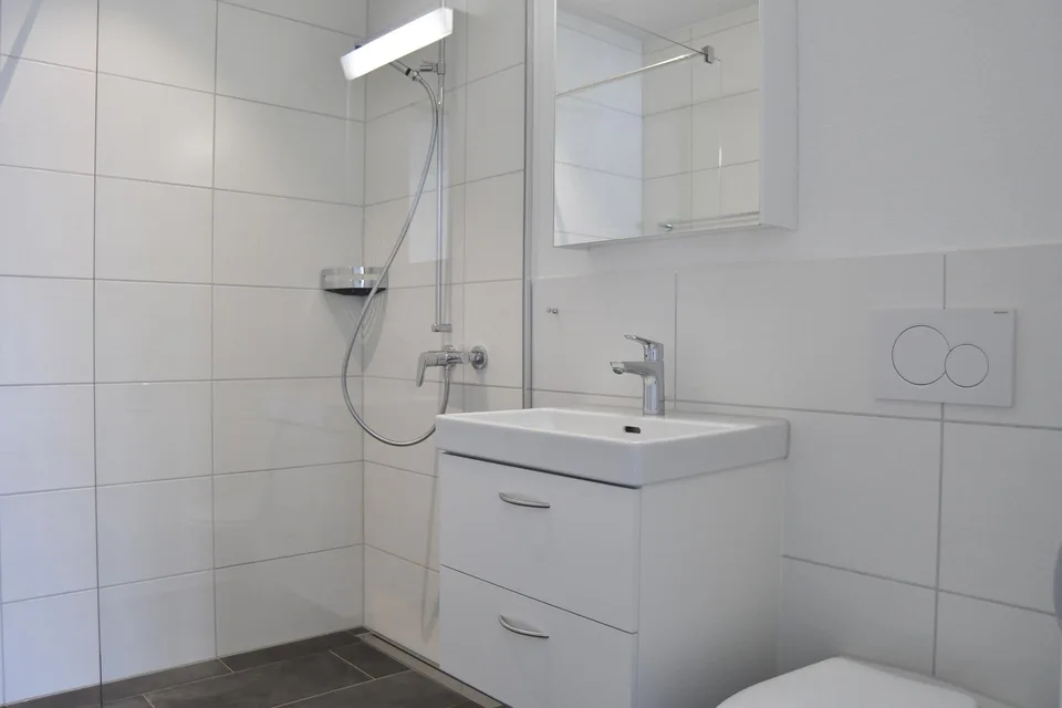 Kleinbüro in Neubau für 4 Arbeitsplätze - B102