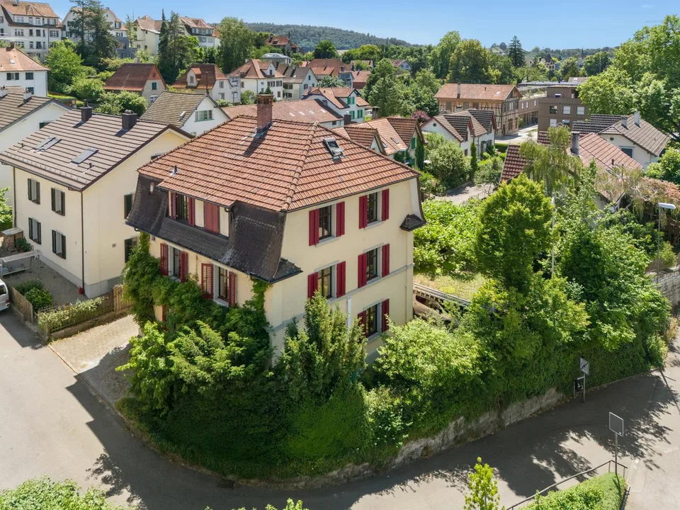 Charmantes Haus mit viel Raum für Ideen auf dem Emmersberg