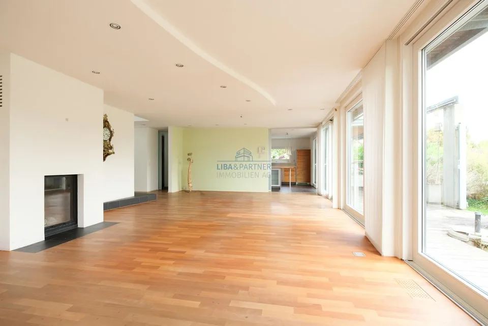 Grosszügiges Wohnanwesen mit Pool & exklusivem Ambiente in Bestlage