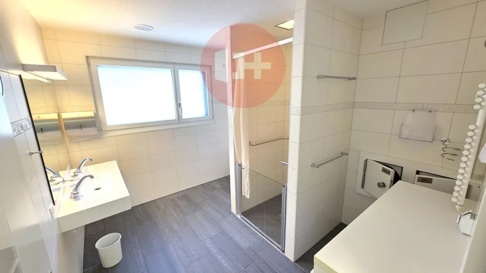 "600M2, RAUM FÜR EIN ÄRZTE / THERAPIEZENTRUM GESUCHT?" – foto 9 di 17