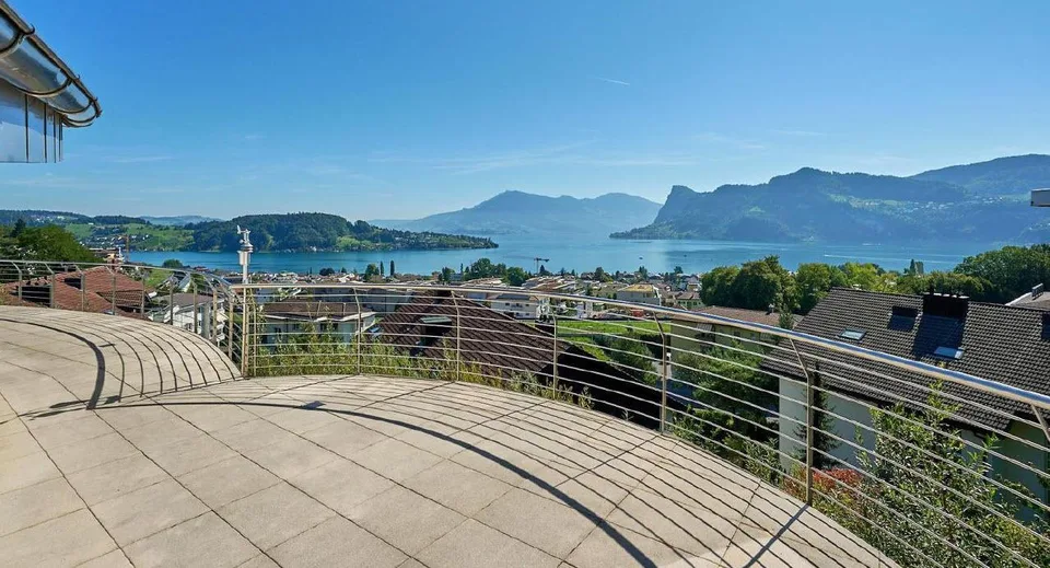 Wohnen mit Panoramasicht und Steuervorteil.