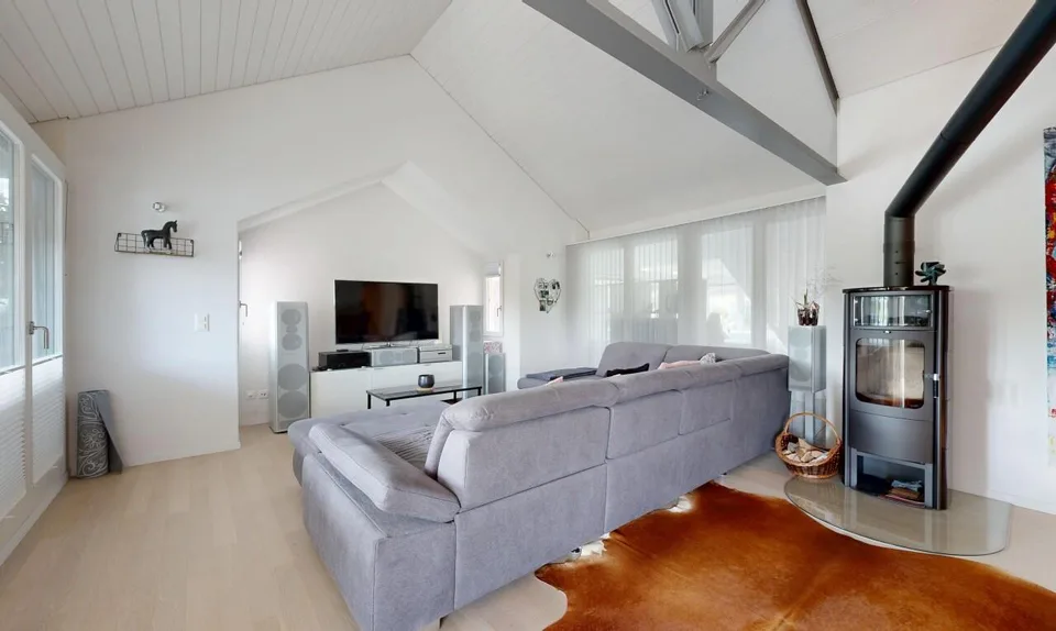 Exklusive 4.5-Zimmer-Dachwohnung mit traumhaftem Rheinblick