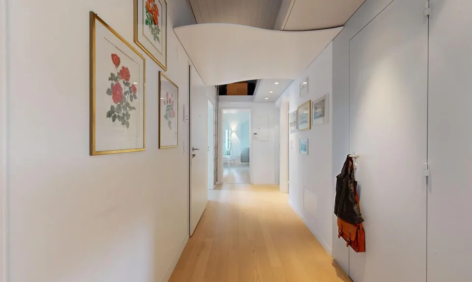 150 m² di vita moderna con vista sul Reno, due balconi e due posti auto sotterranei – foto 8 di 11