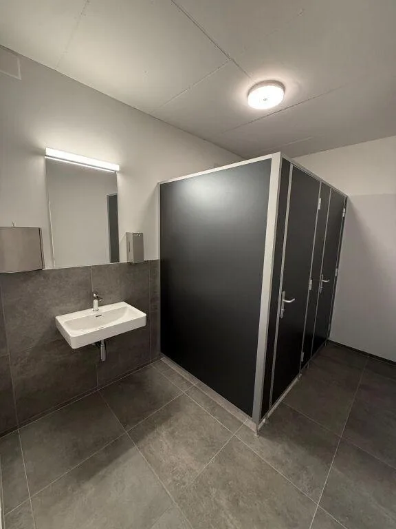 Helle Gewerbefläche mit 67 m² am Rheinweg in Schaffhausen – photo 8 sur 9