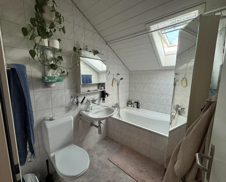 3-Zimmer-Dachwohnung an ruhiger Lage