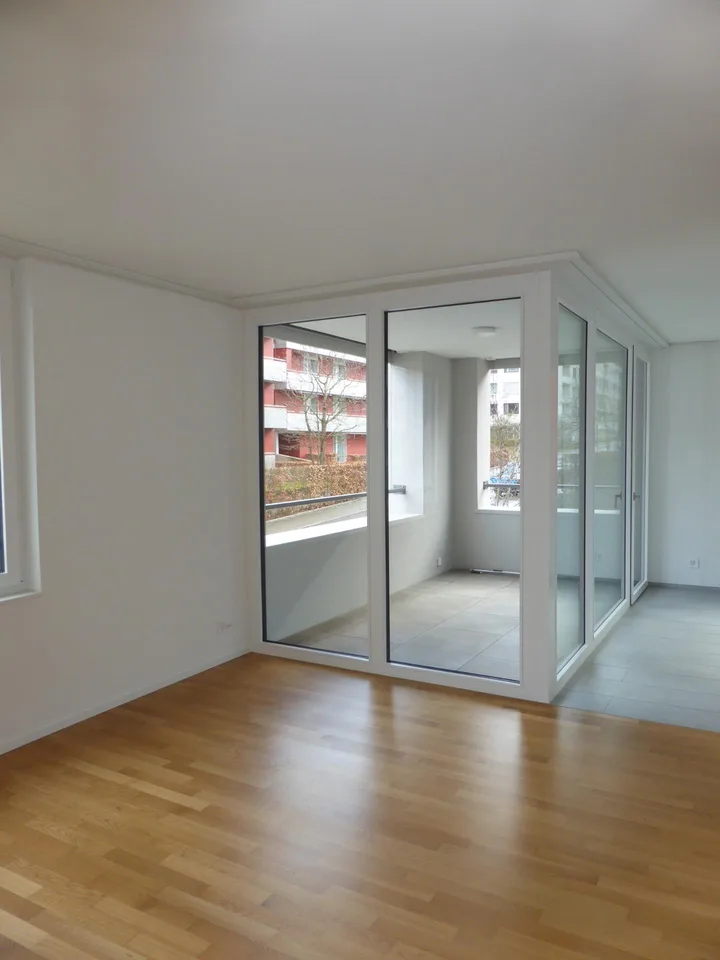 Grosszügige und helle 3.5 Zimmerwohnung in Bern Brünnen