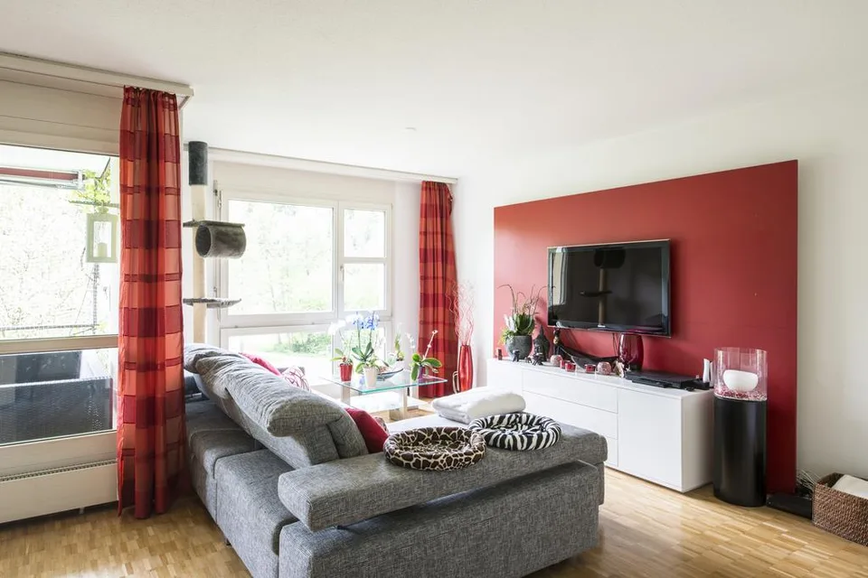 Helle 4.5-Zimmerwohnung in naturnaher Lage
