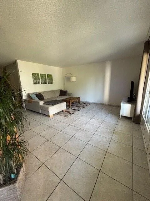 Helle Wohnung im Erdgeschoss in Urtenen-Schönbühl