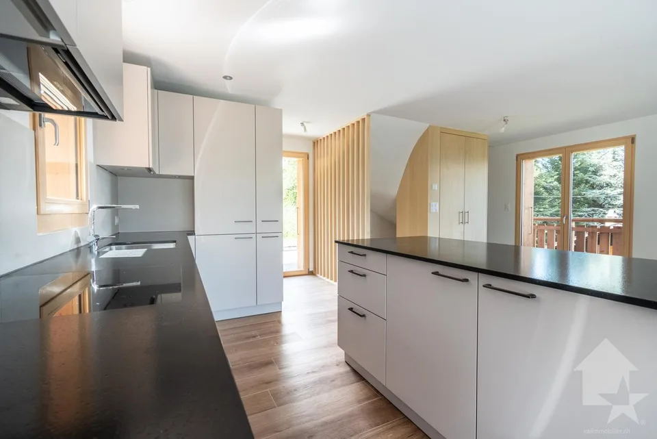 A 20 minutes de Monthey chalet NEUF disponible de suite et garanti