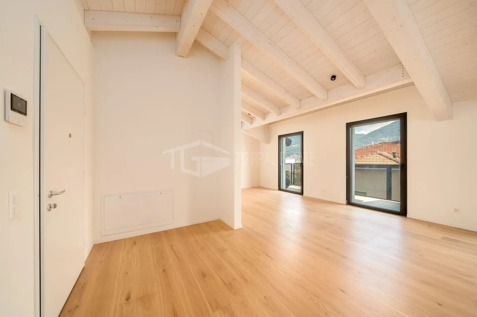 NEUES DACHGESCHOSS-MANSARDEMIT SEEVIEW – Foto 7 von 17