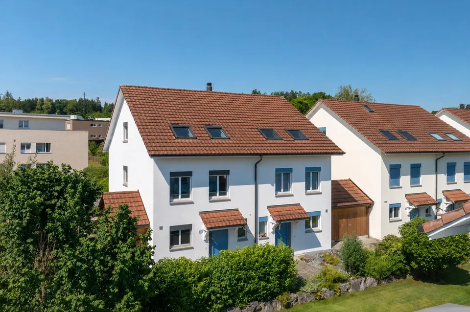 5.5-Zimmer-Doppelhaushälfte mit rund 168 Quadratmetern Wohnfläche