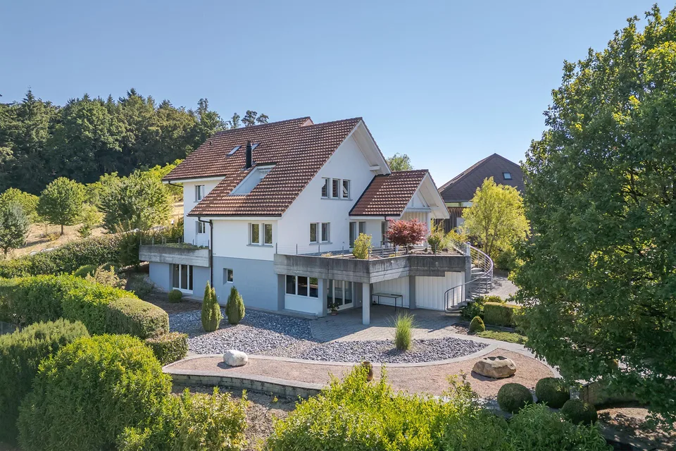 "Landleben in hoher Wohnqualität - Golaten BE"