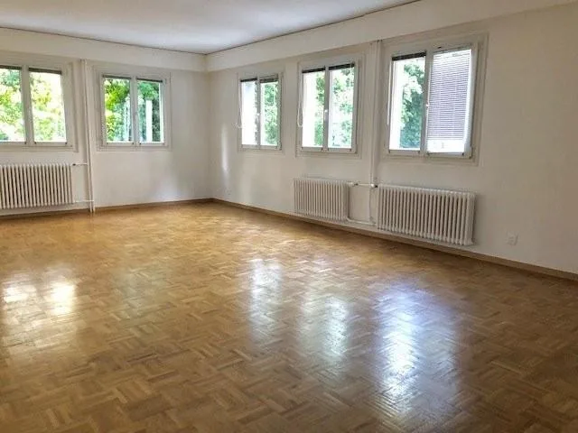 A saisir ! Lumineux logement au coeur de Lausanne !