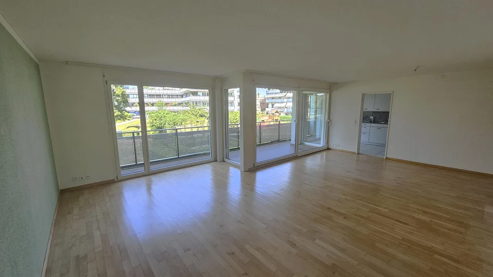 4 1/2-Zimmerwohnung an zentraler und kinderfreundlichen Umgebung