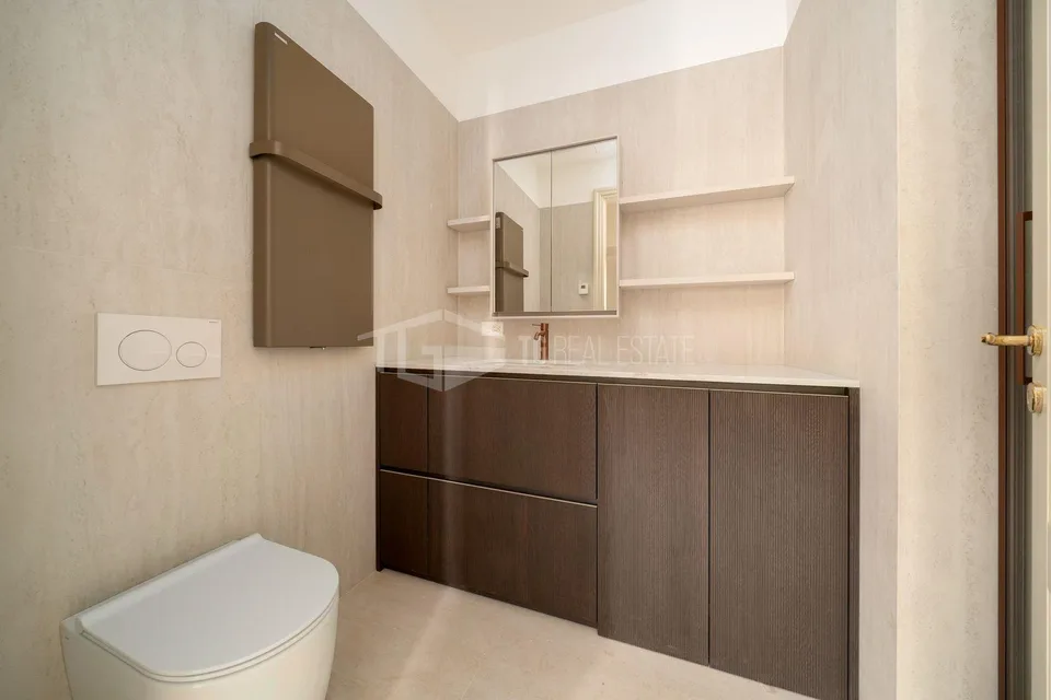 APPARTAMENTO DI CHARME A DUE PASSI DAL PARCO CIANI | A CHARMING FLA... – Foto 10 von 12