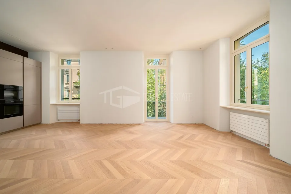 APPARTAMENTO DI CHARME A DUE PASSI DAL PARCO CIANI | A CHARMING FLA...