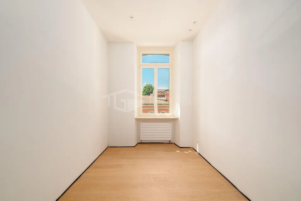APPARTAMENTO DI CHARME A DUE PASSI DAL PARCO CIANI | A CHARMING FLA... – Foto 7 von 12