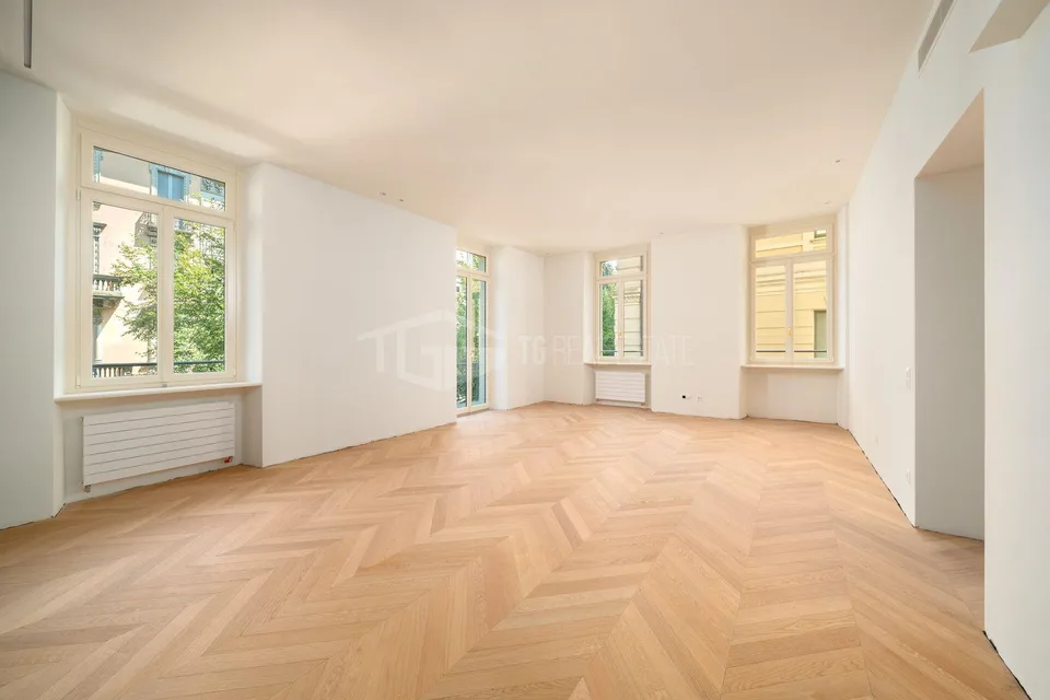 APPARTAMENTO DI CHARME A DUE PASSI DAL PARCO CIANI | A CHARMING FLA...