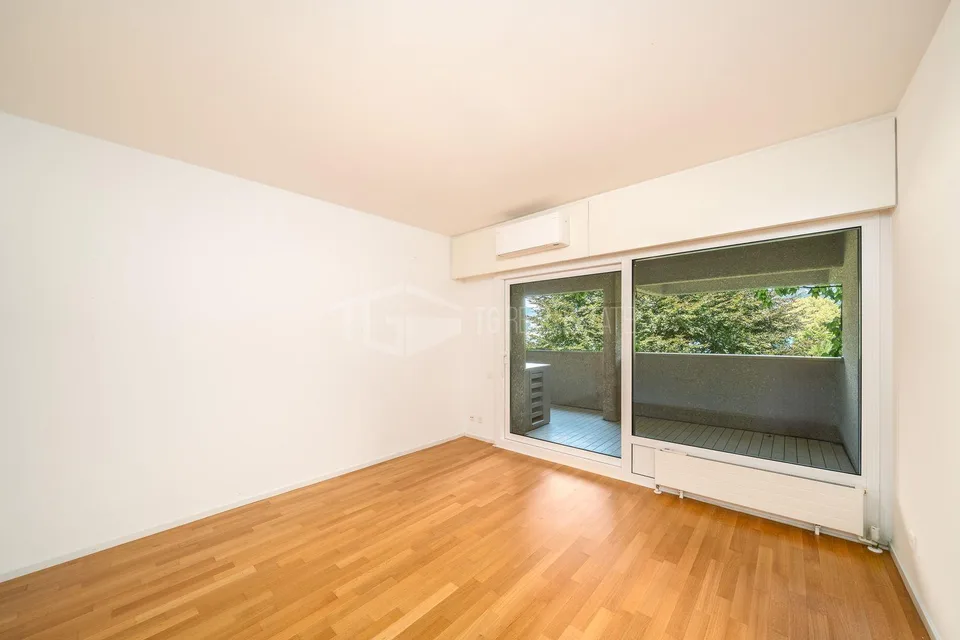 DUPLEX DI 4.5 LOCALI CON VISTA LAGO A PARADISO | 4.5-ROOM DUPLEX WI...