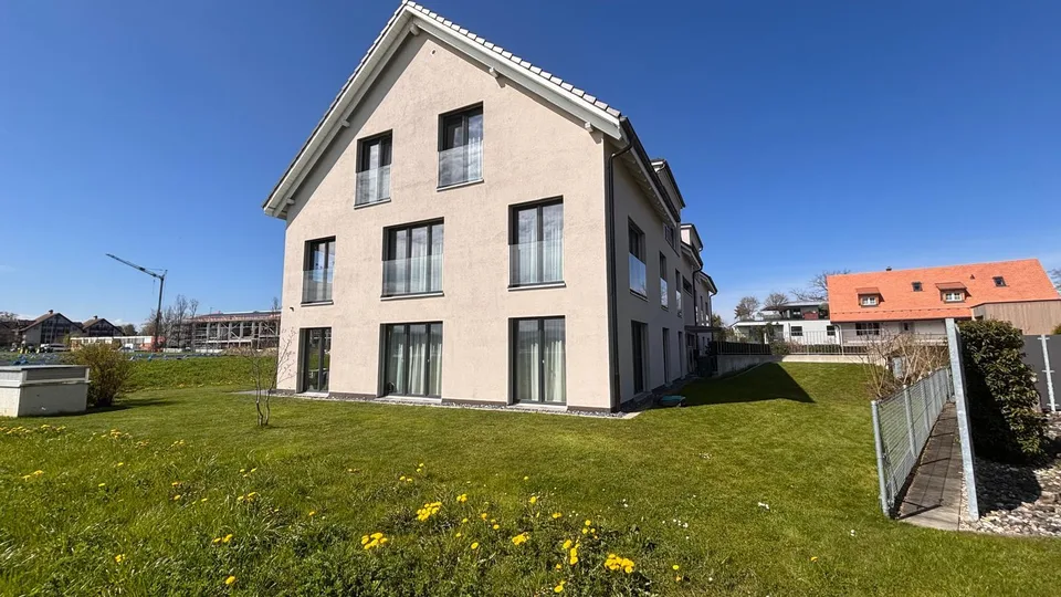Attraktive 4.5-Zimmer-Gartenwohnung in Seenähe