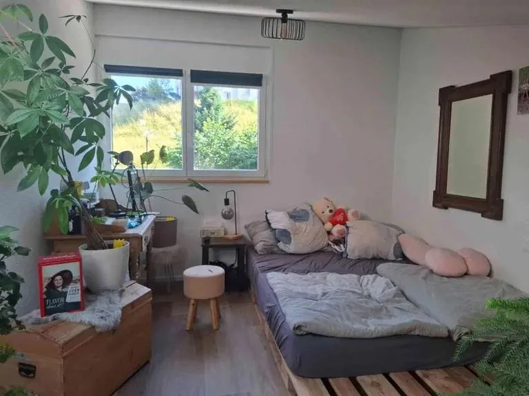gemütliche 2-Zi-Maisonette-Whg mit Garten und Balkon zu vermieten