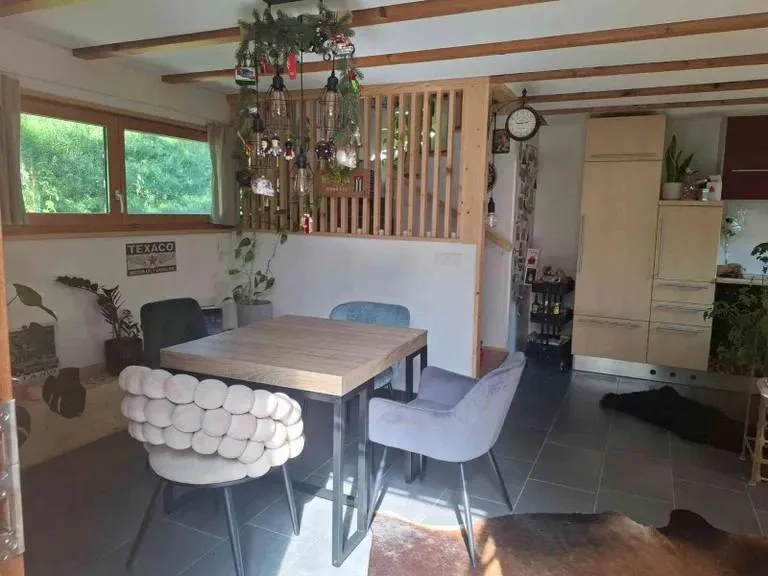 gemütliche 2-Zi-Maisonette-Whg mit Garten und Balkon zu vermieten