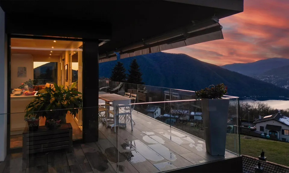 Möbliertes Penthouse mit Terrasse und Seeblick in Rovio
