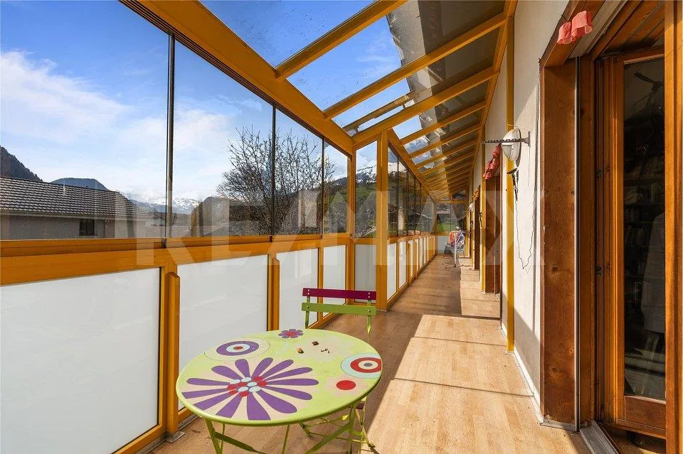 Grosses Einfamilienhaus mit separatem Büroteil – Foto 6 von 13