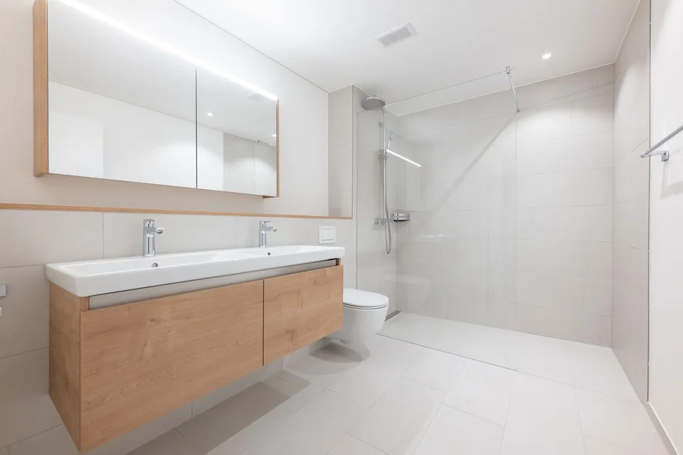 Geräumige 5.5 Zimmer Wohnung mit Charme