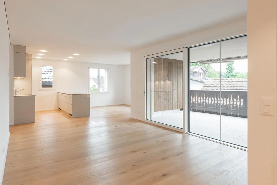 Geräumige 5.5 Zimmer Wohnung mit Charme