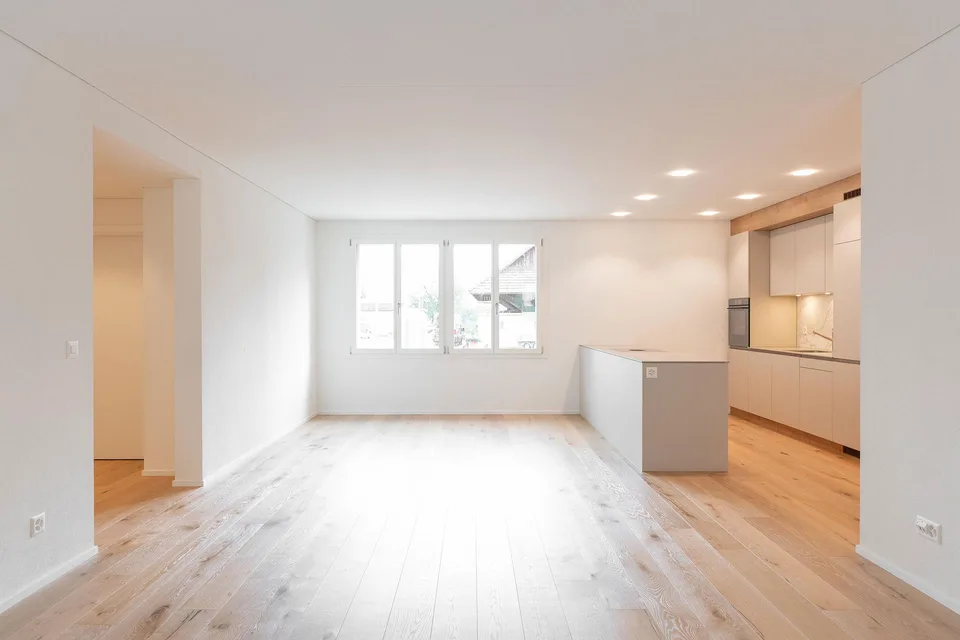 Helle 5.5 Zimmer Eigentumswohnung mit grossem Sitzplatz