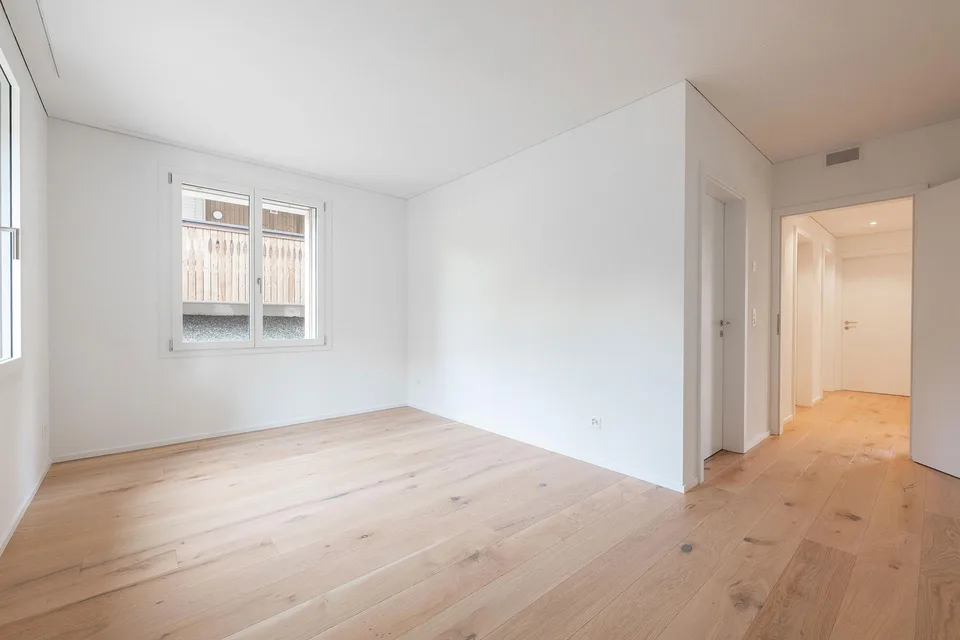 Helle 5.5 Zimmer Eigentumswohnung mit grossem Sitzplatz