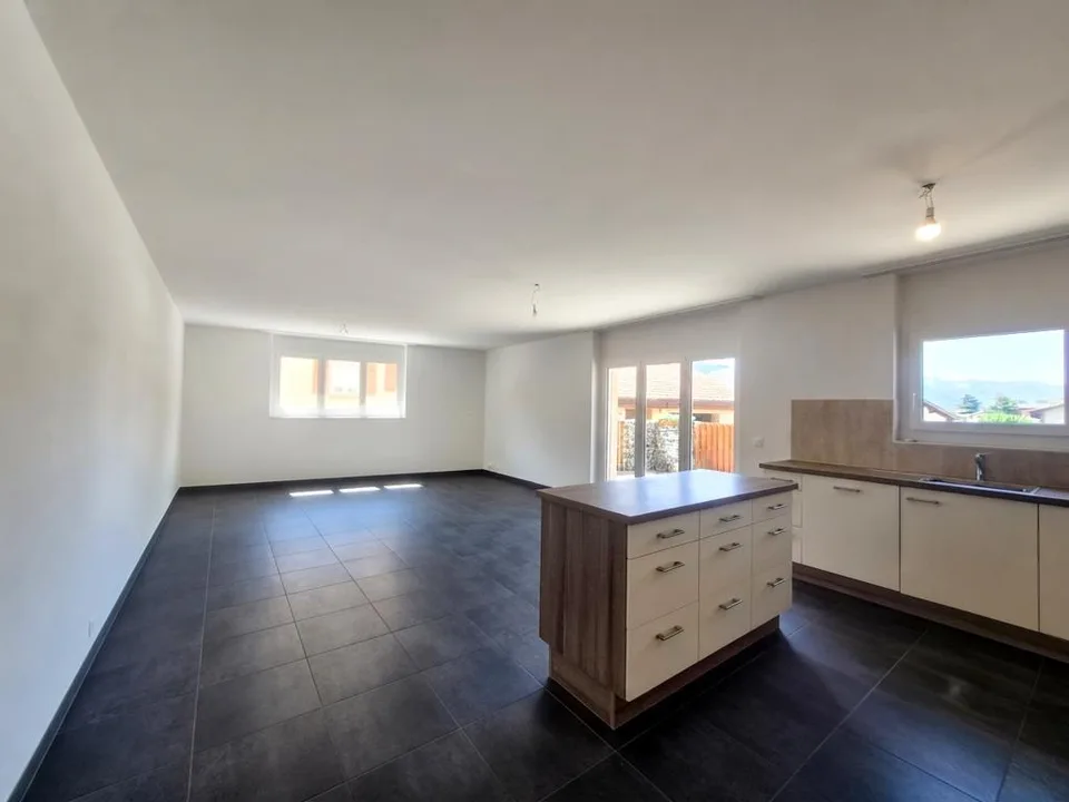 ERDE - SPACIEUX APPARTEMENT 4.5PCES AVEC TERRASSE