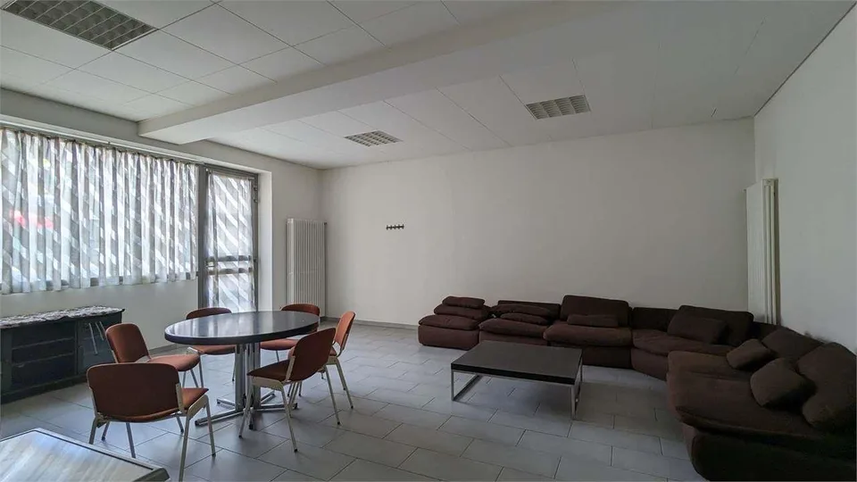 Giornico (Via San Gottardo) - 3.5 Locali Piano Terra semi-arredato