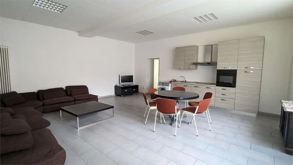 Giornico (Via San Gottardo) - 3.5 Locali Piano Terra semi-arredato