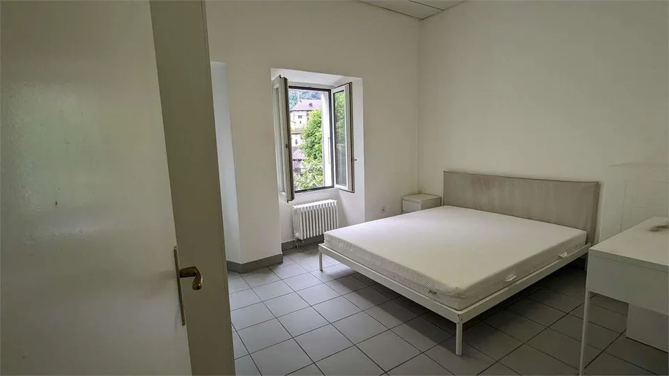 Giornico (Via San Gottardo) - 3.5 Locali Piano Terra semi-arredato