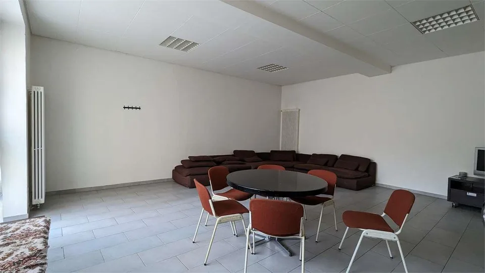 Giornico (Via San Gottardo) - 3.5 Locali Piano Terra semi-arredato
