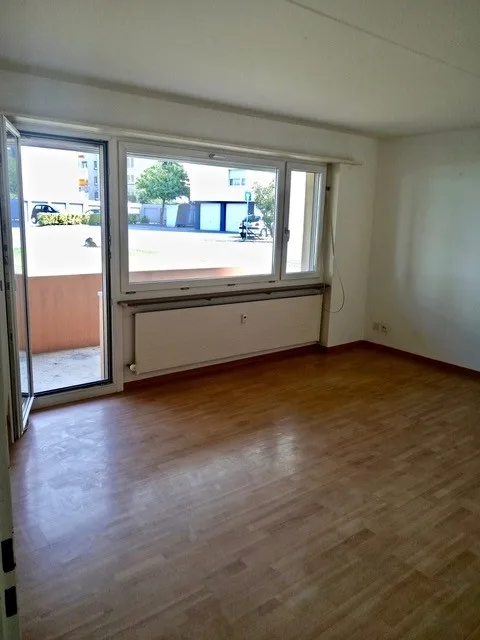 praktische und renovierte 4-Zimmer-Wohnung zu vermieten