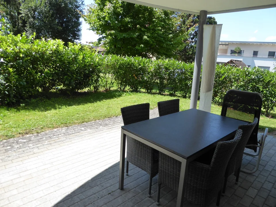 4.5 Zimmerwohnung mit Gartensitzplatz in Root