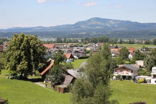 grosszügiges Wohnen mit Seesicht