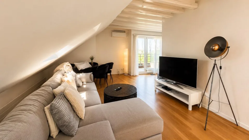 Klassische 5.5 Zi- Maisonettewohnung im Grünen und doch citynah