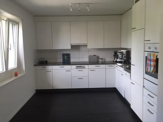 Grosszügige Wohnung in ruhiger Liegenschaft befristet bis 31.03.2028