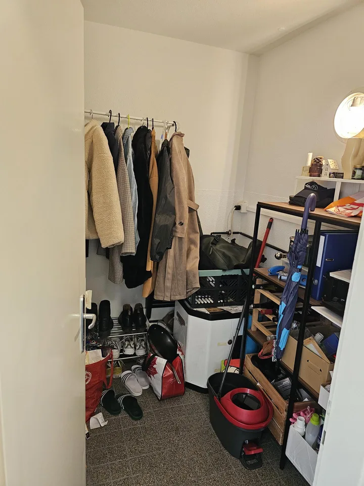 grosszügige lichtdurchflutete 2 1/2-Zimmer-Wohnung