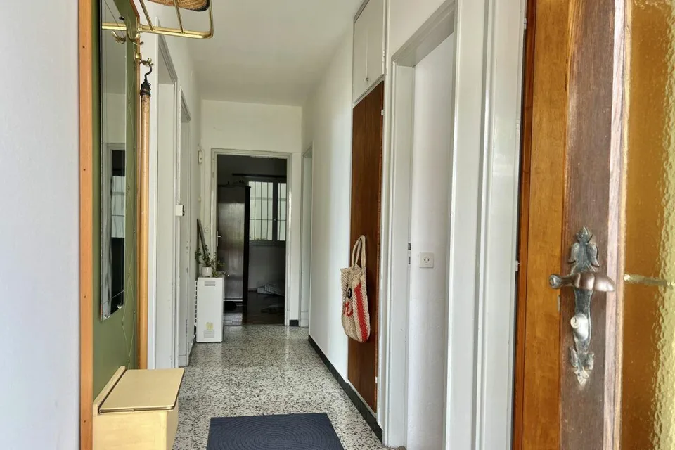 Appartamento 4,5 camere ?con vista lago 180°, ampia terrazza soleggiata e giardino privato – foto 15 di 30