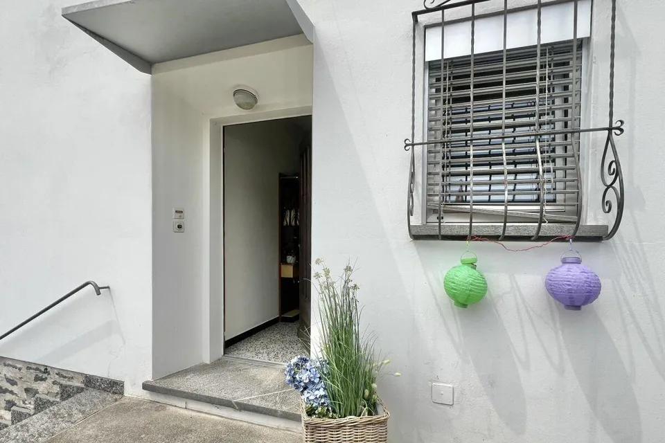 Appartamento 4,5 camere ?con vista lago 180°, ampia terrazza soleggiata e giardino privato – foto 14 di 30